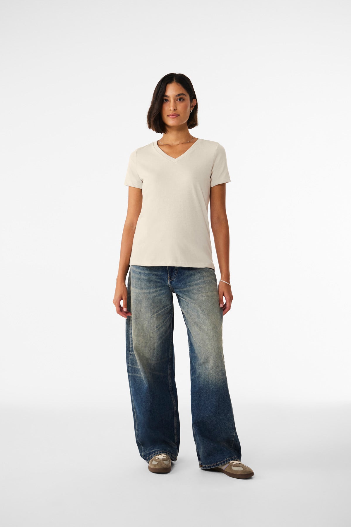 BELLA+CANVAS ® Women's Relaxed Heather CVC V-Neck Tee BC6405CVC
