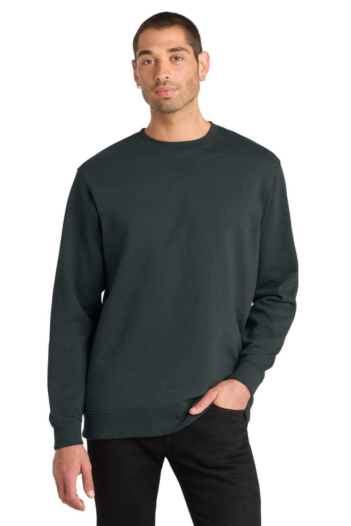 District ® V.I.T. ™ Fleece Crew DT6104