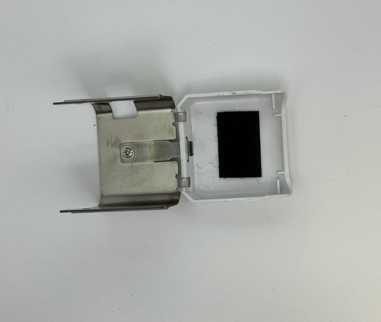 Rotary Hook Cover with White Cover 1501-2020 (Machine Part)