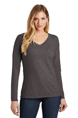 District  ®  Women's Very Important Tee  ®  Long Sleeve V-Neck. DT6201